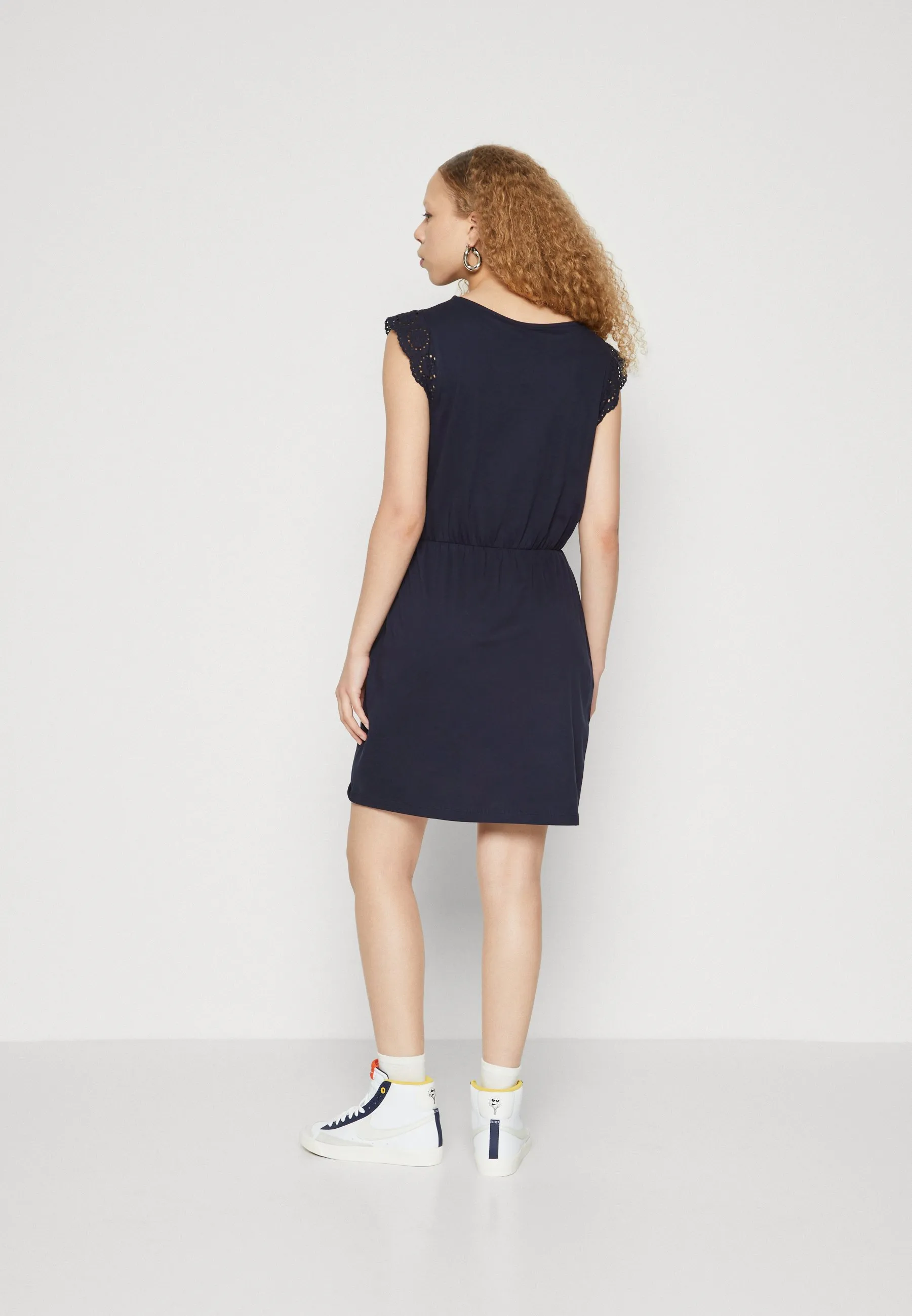 VMEMILY GATHERING DRESS - Vestito di maglina